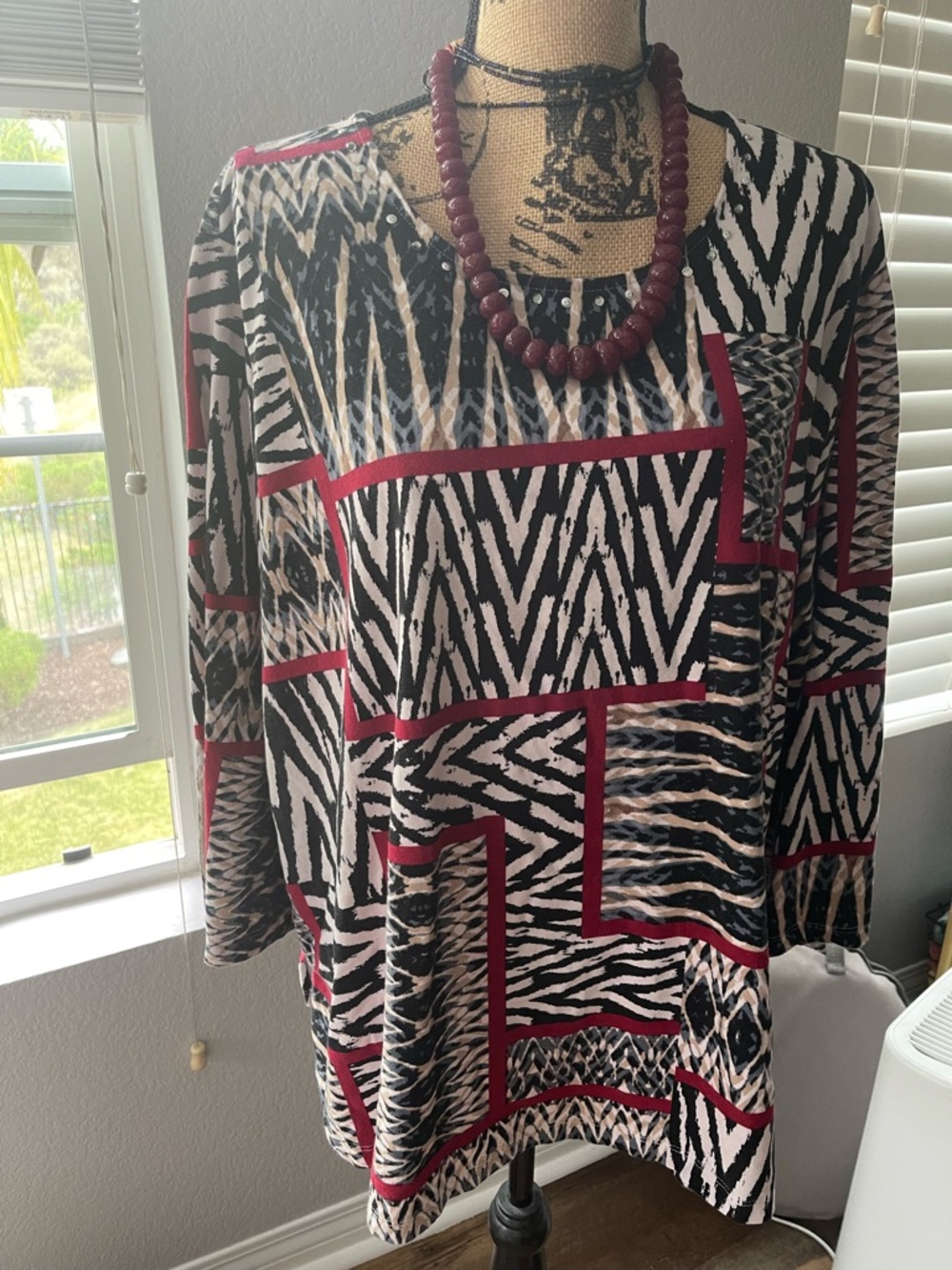 Alfred Dunner Black White and Burgundy Patterned Tunic